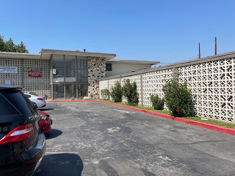 More Photos Of 1315 N Bullis Rd, Compton Medical For Lease