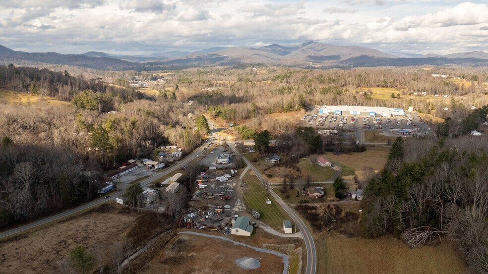 More Photos Of 14109 Highway 226 S, Spruce Pine General Retail For Sale