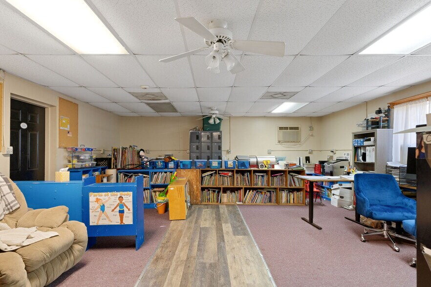 More Photos Of 639 NE 1st St, Crystal River Daycare Center For Sale