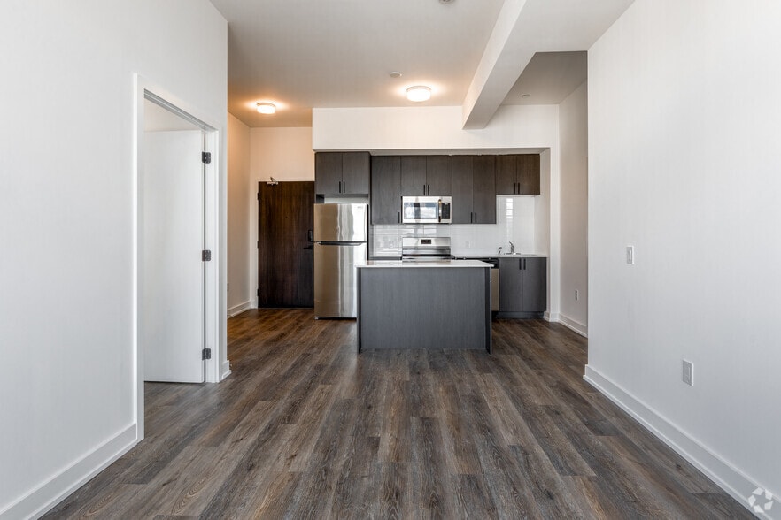 More Photos Of 2475 Old Bronte Rd, Oakville Apartments For Lease