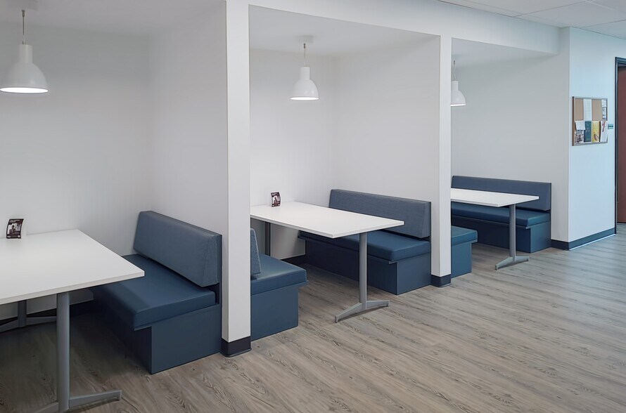 More Photos Of 303 Congressional Blvd, Carmel Coworking Space