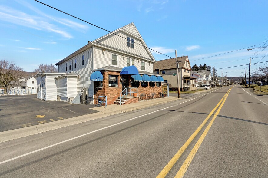 More Photos Of 291 Main St, Eynon Restaurant For Sale