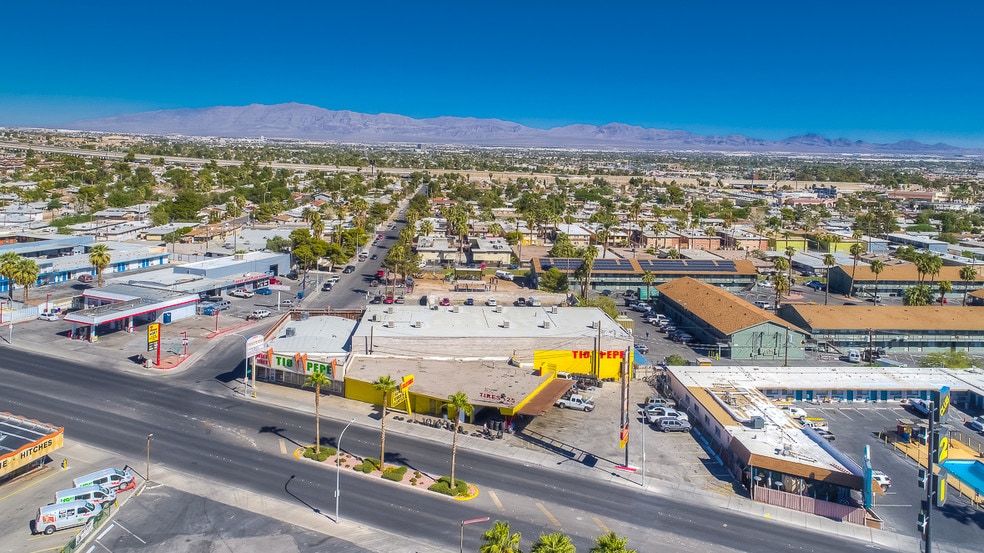 More Photos Of 2101 Fremont St, Las Vegas Warehouse For Lease
