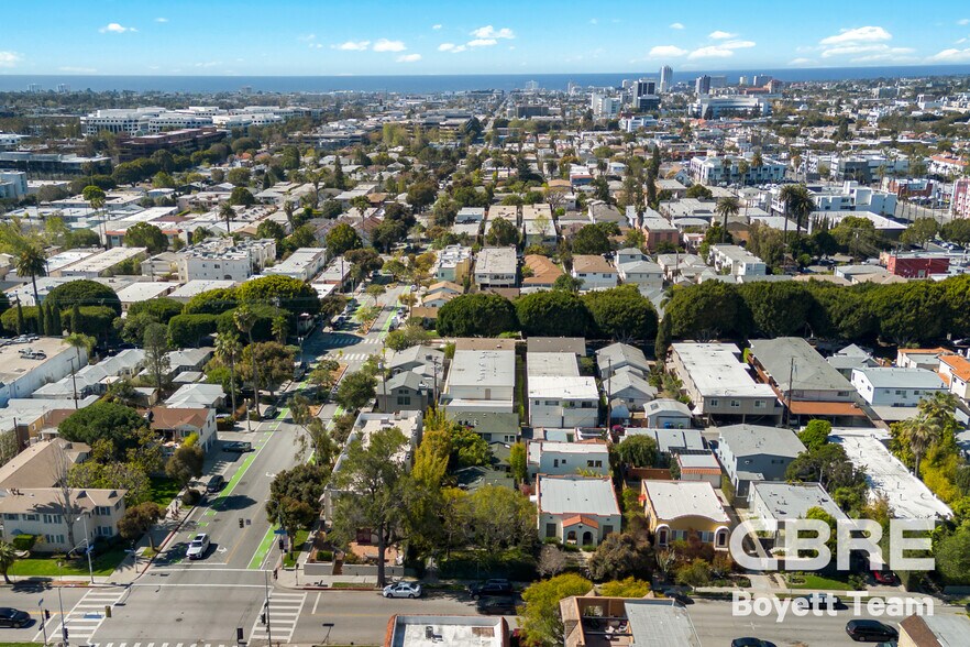 More Photos Of 1453 Centinela Ave, Santa Monica Apartments For Sale