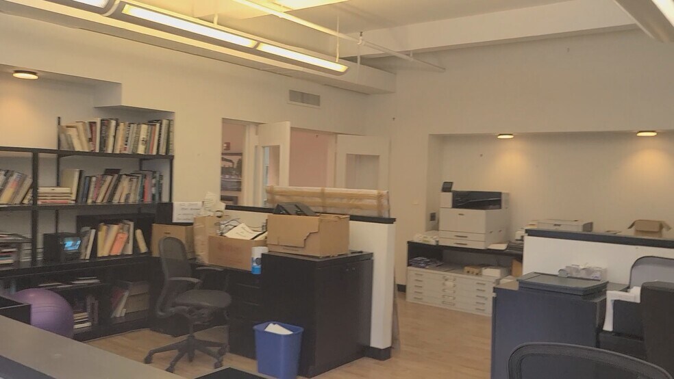More Photos Of 305 Seventh Ave, New York Office For Lease
