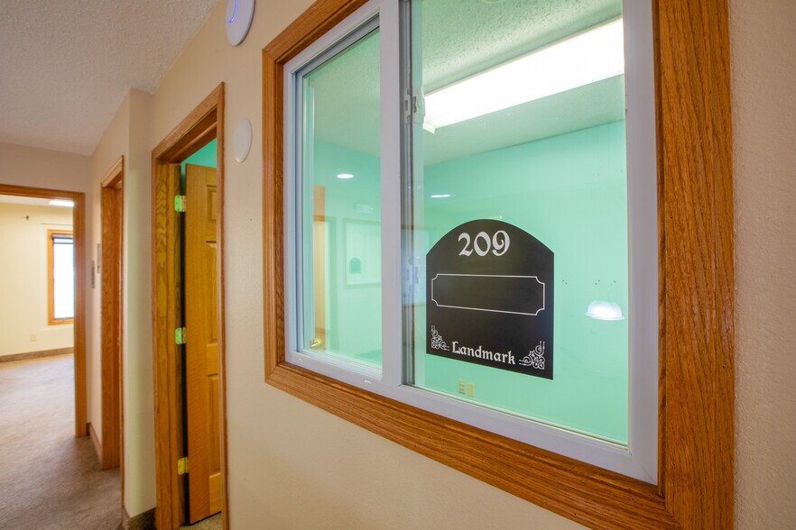 More Photos Of 1411 W Dakota Pkwy, Williston Office For Lease
