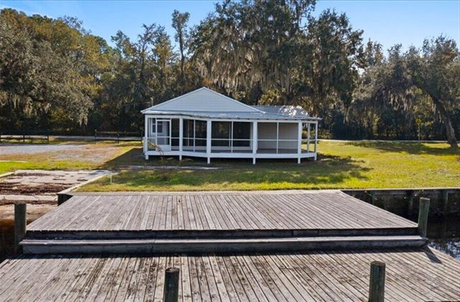 More Photos Of 13555 County Road 13 N, Saint Augustine Specialty For Lease