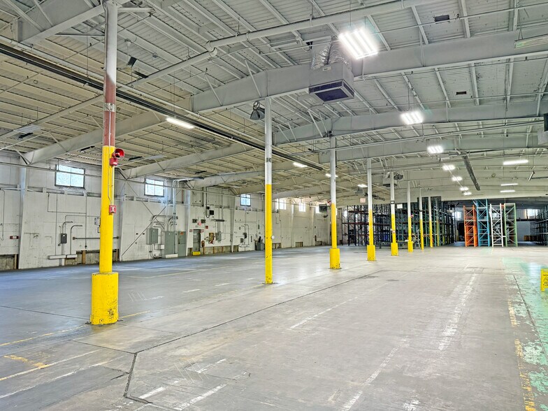 More Photos Of 19-27 Terrill Park Dr, Concord Warehouse For Sale