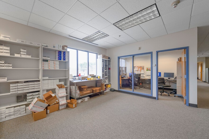 More Photos Of 890 East St, Tewksbury Light Manufacturing For Lease