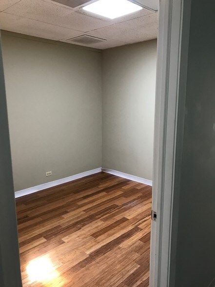 More Photos Of 464-466 Central Ave, Northfield Office For Lease