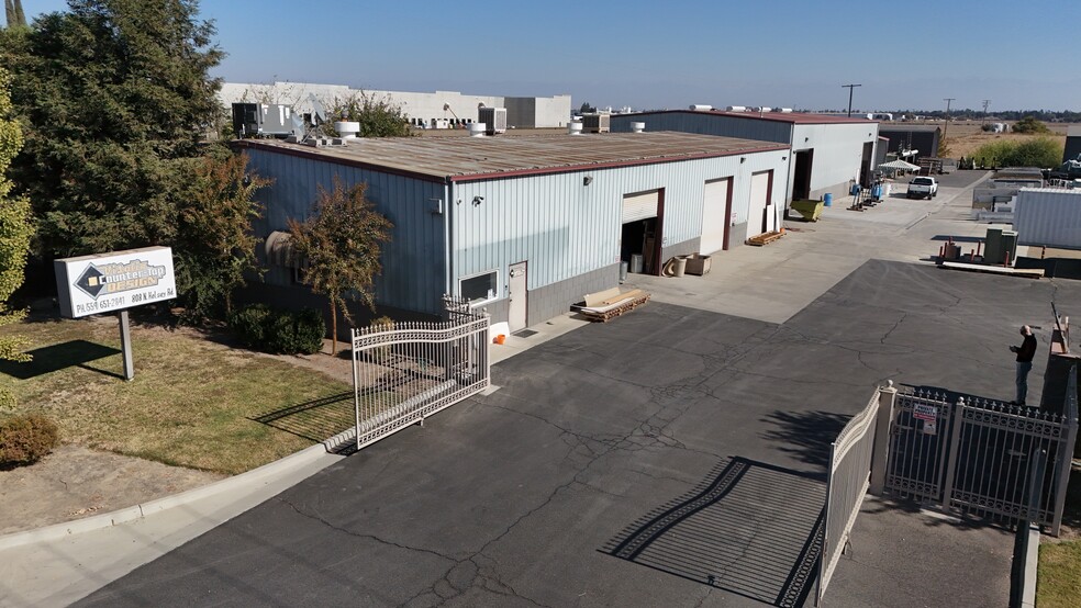 Primary Photo Of 808 N Kelsey St, Visalia Manufacturing For Sale