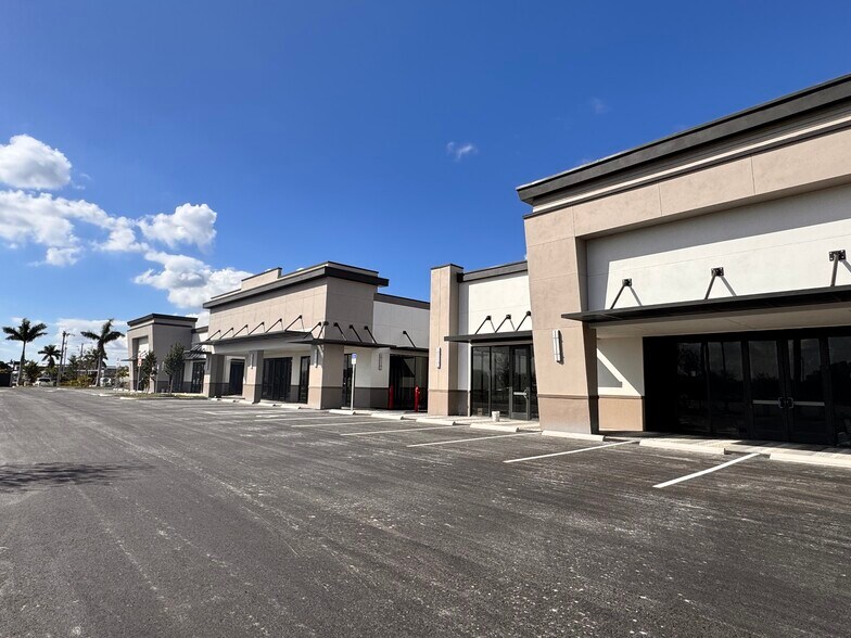 More Photos Of 1019 SW Pine Island Rd, Cape Coral Unknown For Lease