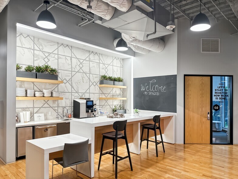 More Photos Of 555 Anton Blvd, Costa Mesa Coworking Space