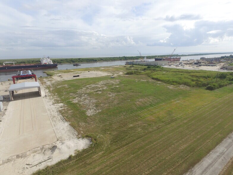 More Photos Of 5850 Procter, Port Arthur Land For Lease