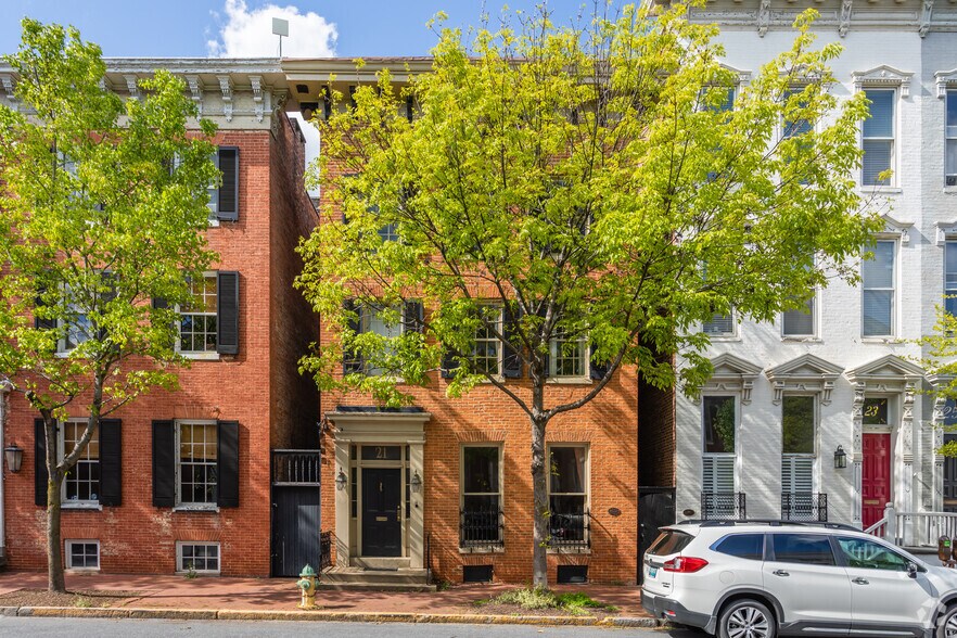 Primary Photo Of 21 E Church St, Frederick Office Residential For Lease