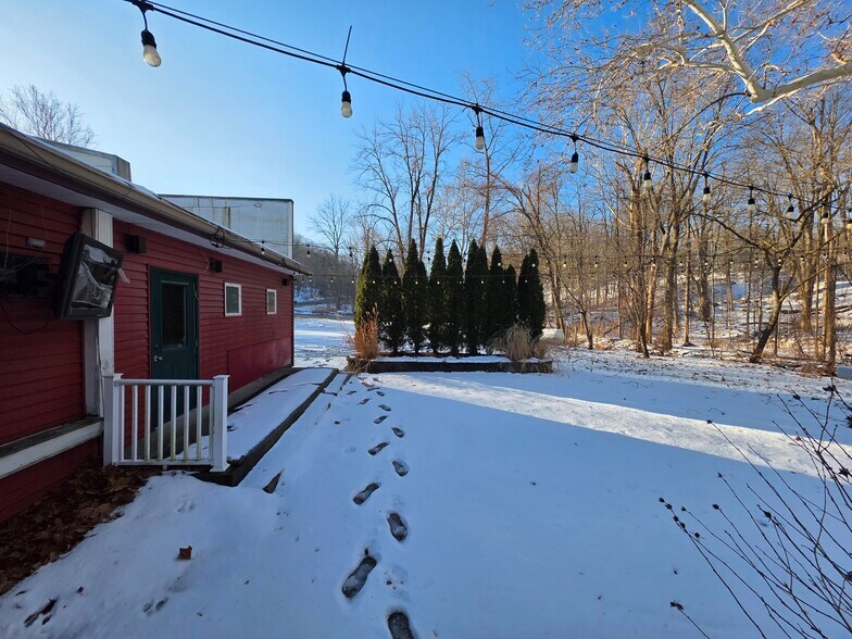 More Photos Of 923 State Route 32, Highland Mills Restaurant For Lease