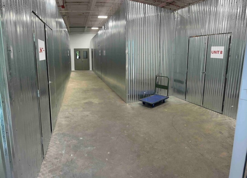 More Photos Of 145 Union St, Holbrook Unknown For Lease