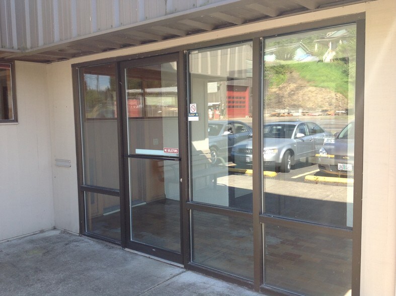 More Photos Of 469 Nehalem St, Clatskanie Warehouse For Lease