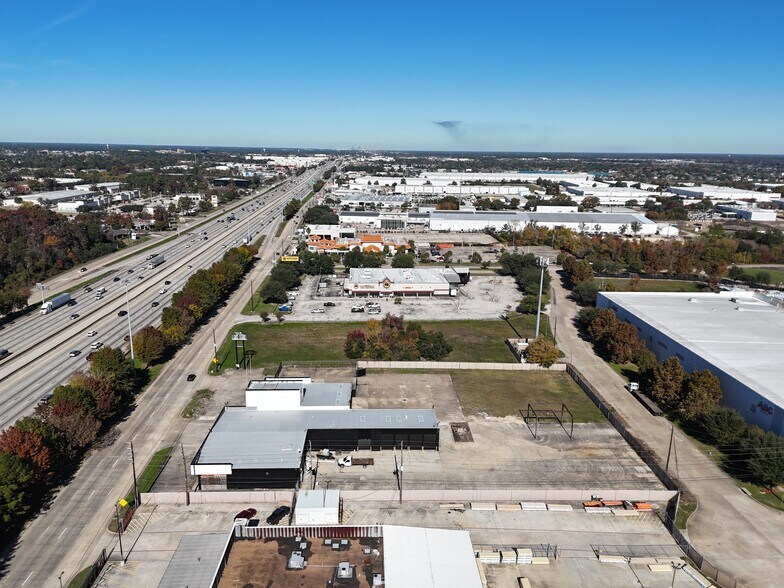 More Photos Of 14908 N I-45, Houston Industrial For Lease