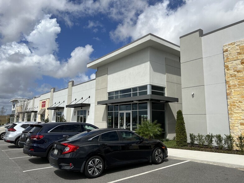 More Photos Of 15815 Shaddock Dr, Winter Garden Office For Lease