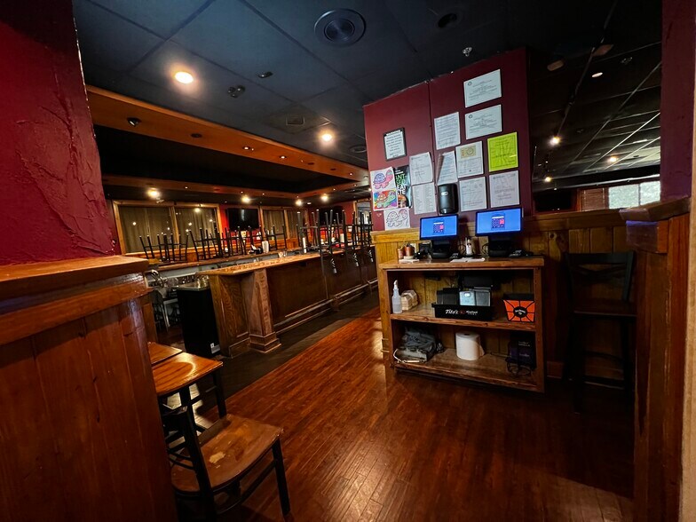 More Photos Of 2310 Sanders Rd, Conway Restaurant For Lease