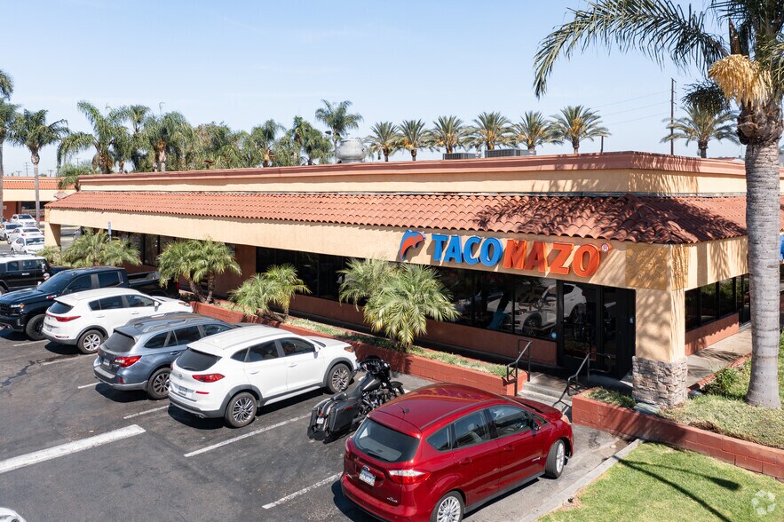 More Photos Of 2096 W La Habra Blvd, La Habra Unknown For Lease