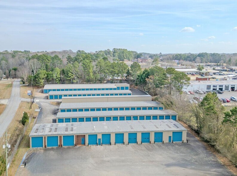 More Photos Of 62 Ramsey rd, Toccoa Self Storage For Sale