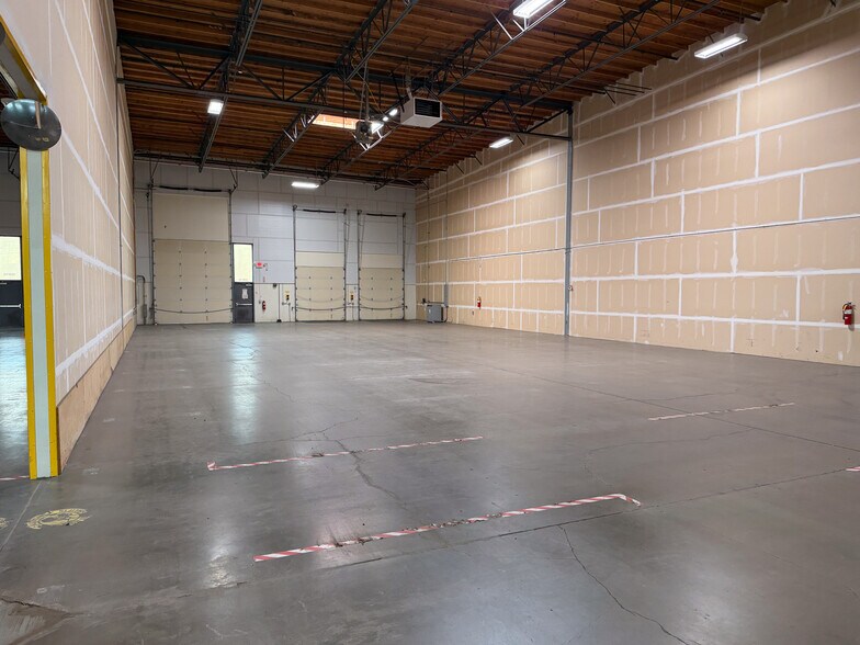 More Photos Of 10870 SW Tualatin Sherwood Rd, Tualatin Warehouse For Sale