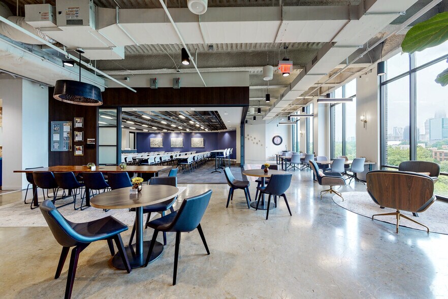 More Photos Of 1213 W Morehead St, Charlotte Coworking Space