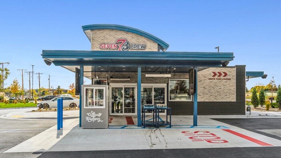 More Photos Of 2805 Calumet Ave, Valparaiso General Retail For Sale