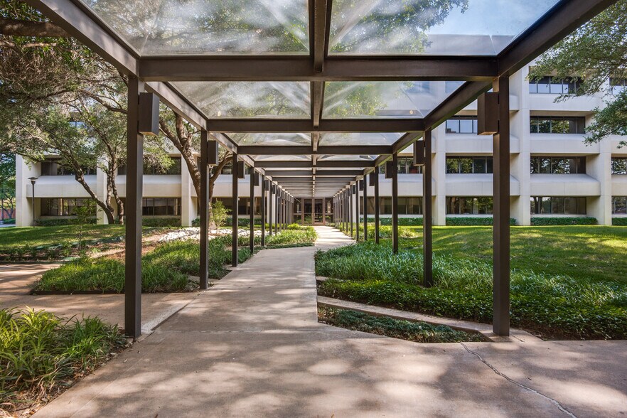 More Photos Of 12000 Ford Rd, Dallas Unknown For Lease