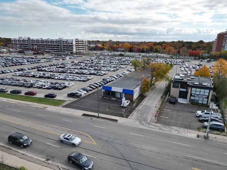 More Photos Of 142 Cross Ave, Oakville Auto Repair For Sale