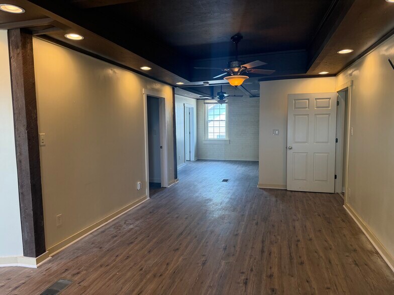 More Photos Of 46 Jefferson St, Brookville Storefront Retail Residential For Sale