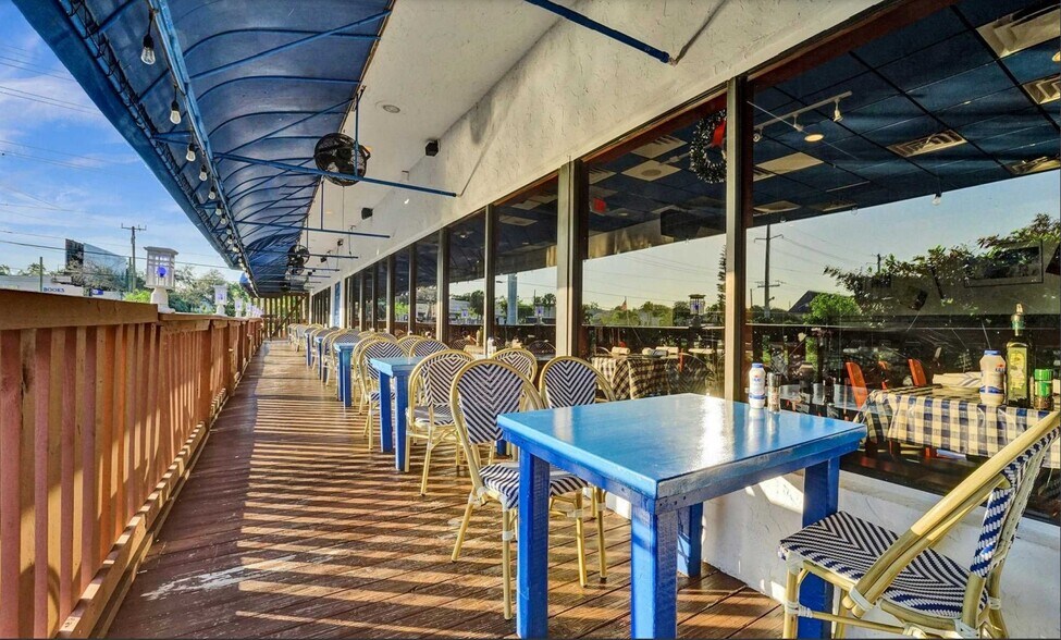 More Photos Of 3445 Griffin Rd, Fort Lauderdale Restaurant For Sale