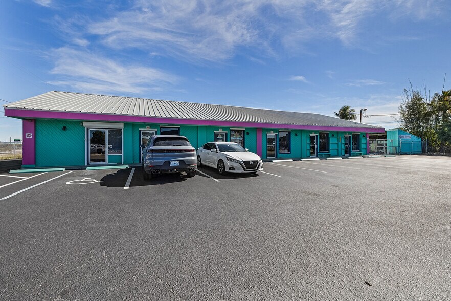 More Photos Of 5261 Pine Island Rd NW, Bokeelia Storefront Retail Office For Sale