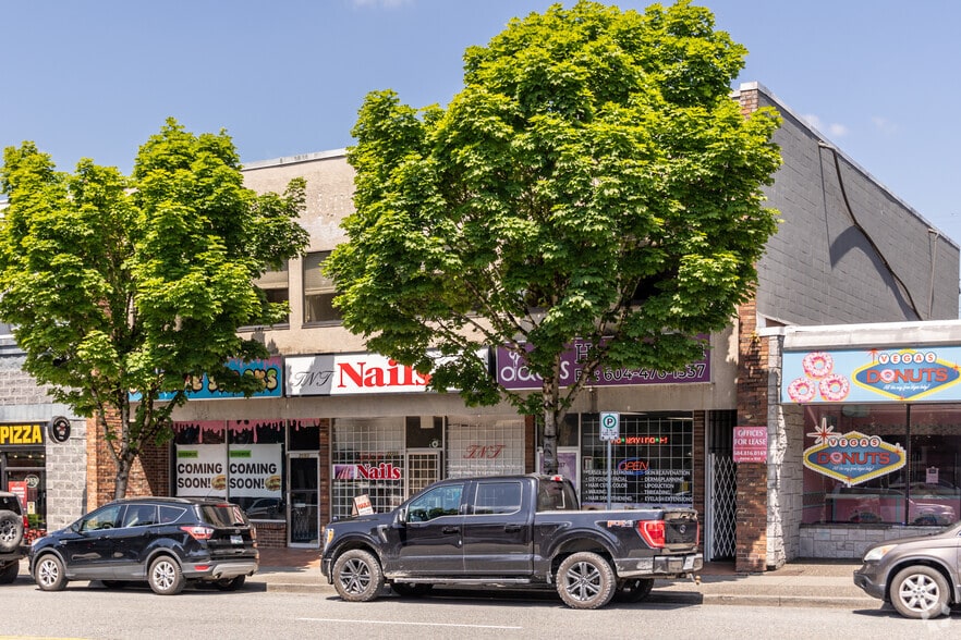 Primary Photo Of 22359 Lougheed Hwy, Maple Ridge Storefront Retail Office For Lease