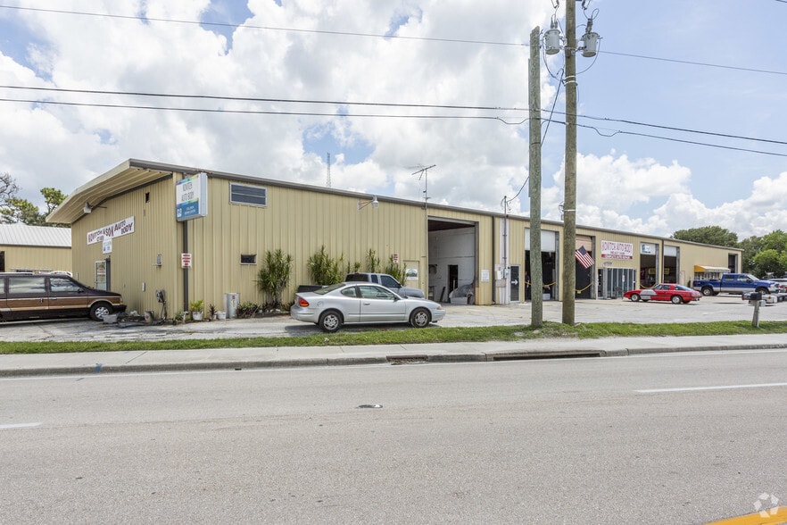 More Photos Of 4186 Kings Hwy, Port Charlotte Warehouse For Lease