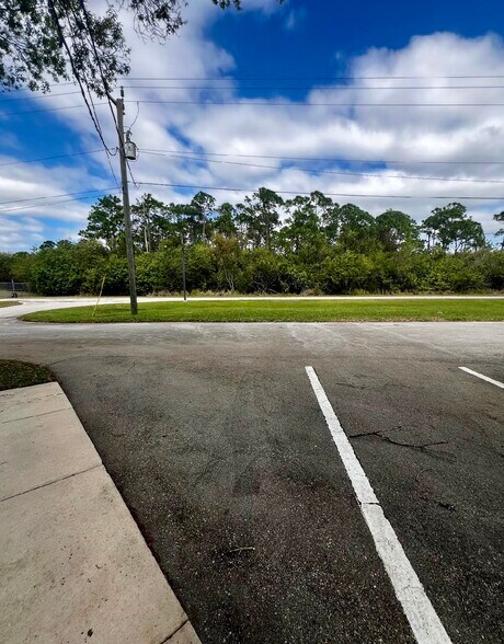 More Photos Of 2140 NW Reserve Park Trce, Port Saint Lucie Office For Sale