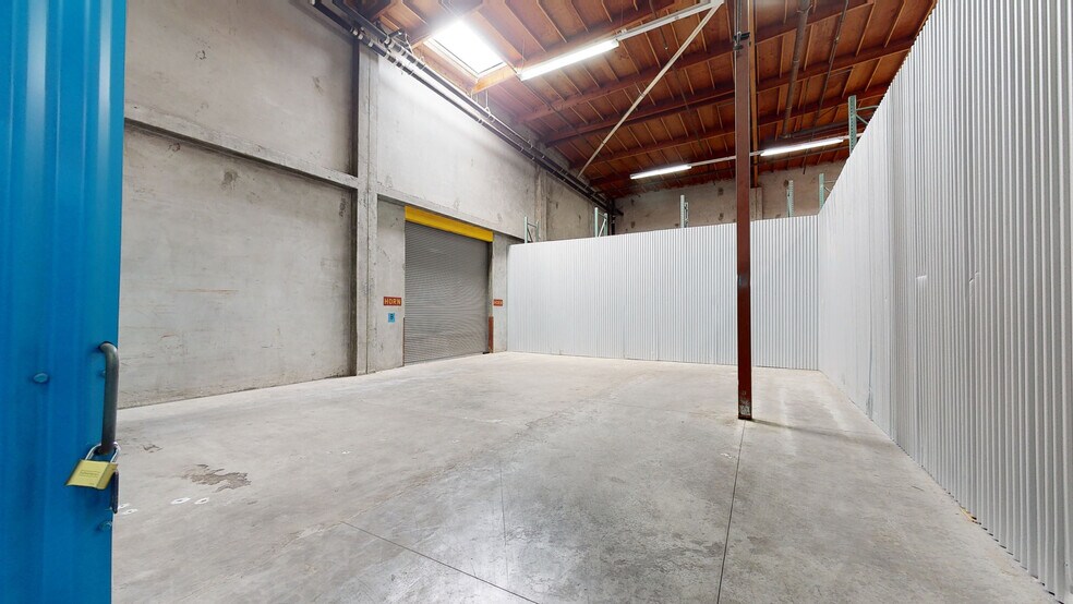 Primary Photo Of 4901-4911 Central Ave, Richmond Showroom For Lease