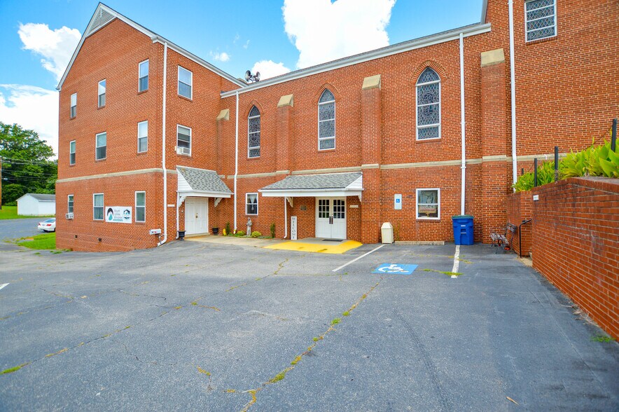 1520 S Scales St, Reidsville, NC 27320 Religious Facility For Sale