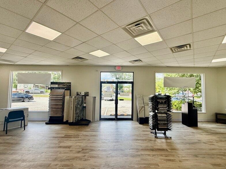 More Photos Of 4338 Paces Ferry Rd SE, Atlanta Storefront Retail Office For Lease