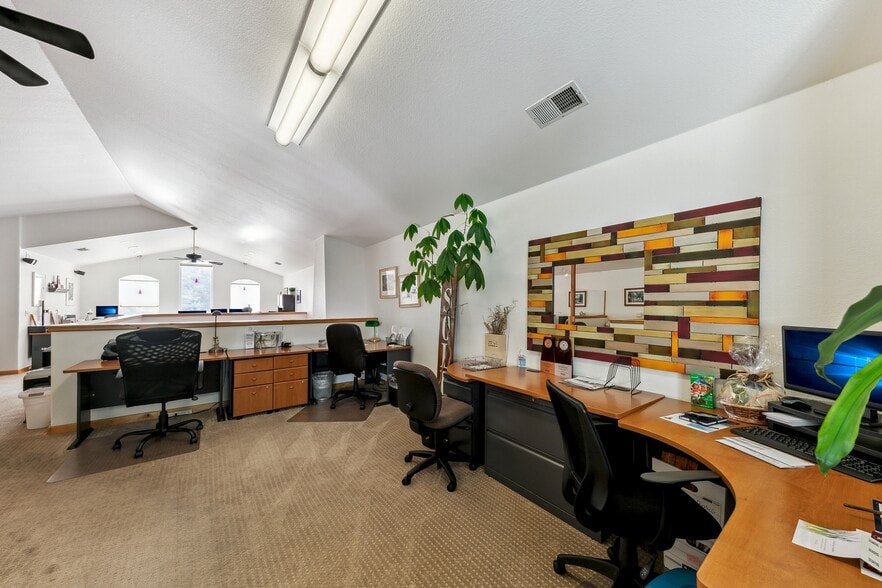 More Photos Of 3045 Harrison Ave, South Lake Tahoe Office For Lease