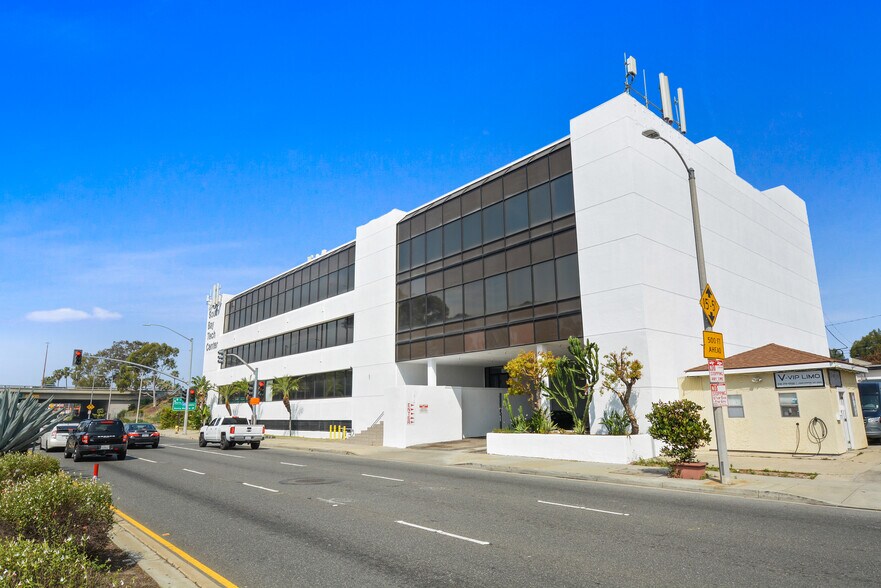 More Photos Of 5155 W Rosecrans Ave, Hawthorne Loft Creative Space For Sale