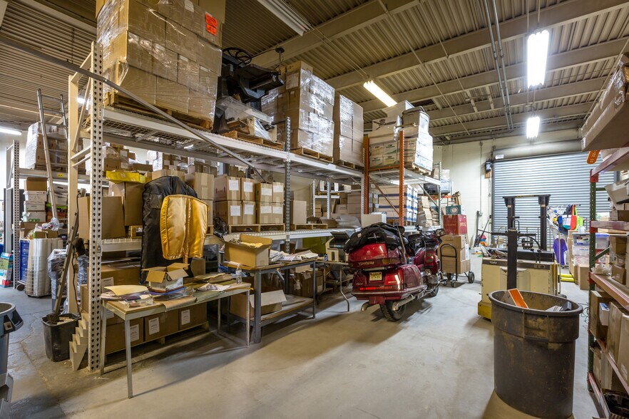 More Photos Of 86 Lackawanna Ave, Woodland Park Warehouse For Lease