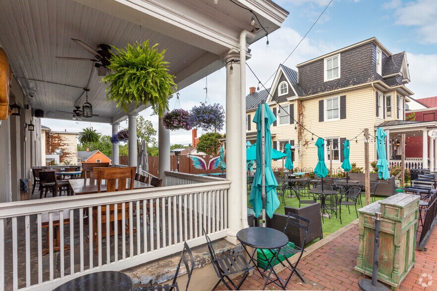More Photos Of 1 Loudoun St SW, Leesburg Office For Lease
