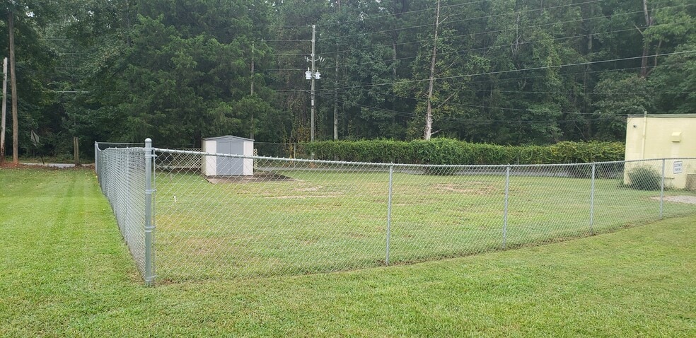 More Photos Of 5748 Highway 20 S, Covington Storefront Retail Office For Sale