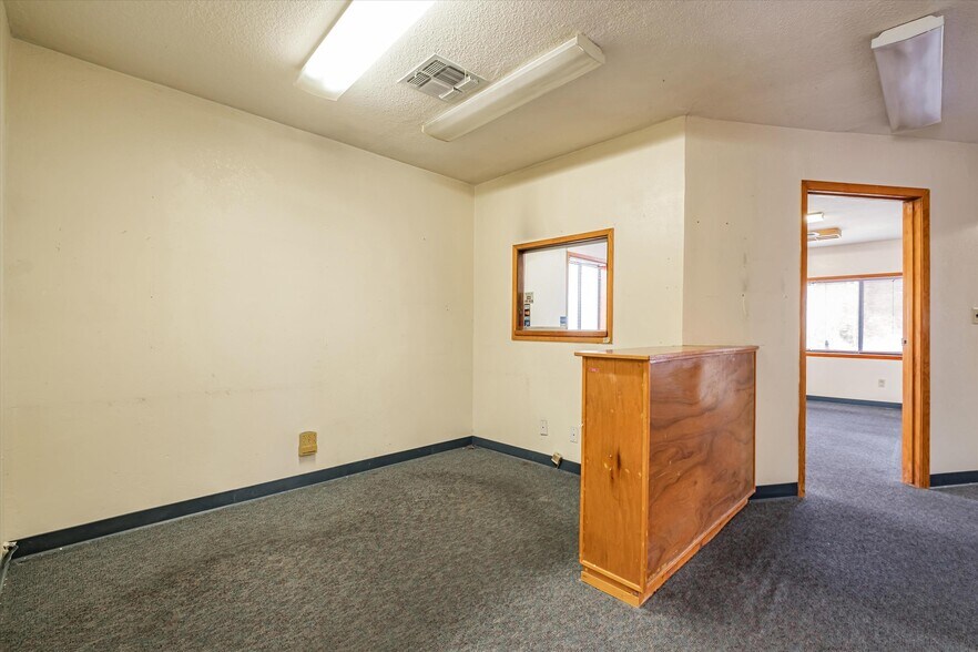 More Photos Of 6275 Thornton Ave, Newark Medical For Sale