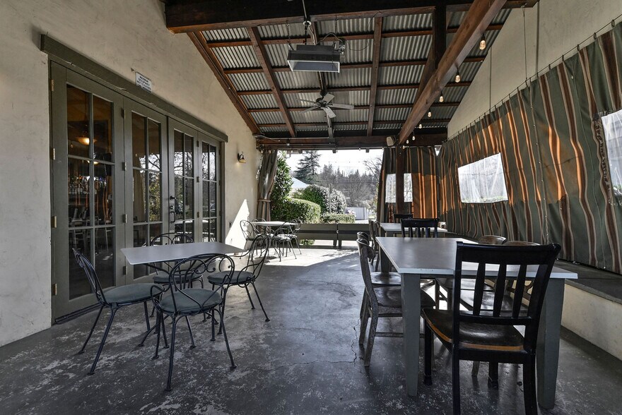 More Photos Of 191 Main St, Murphys General Retail For Sale