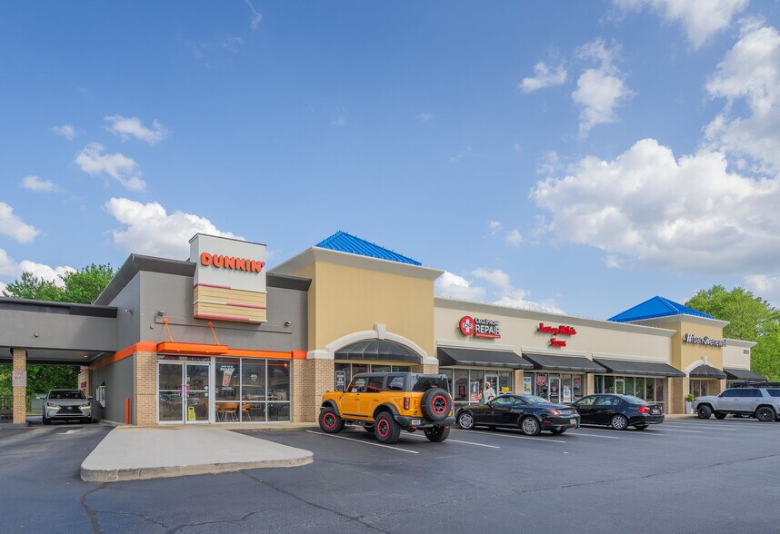 More Photos Of N Cobb Pky, Kennesaw General Retail For Lease