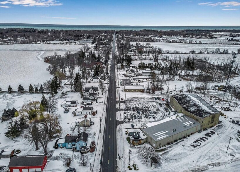 More Photos Of 638 Lake St, Wilson Freestanding For Lease